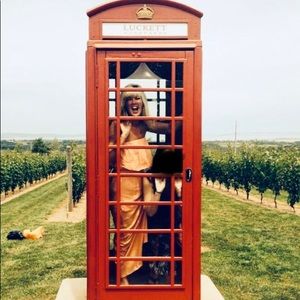 Meet your Posher, Charlene